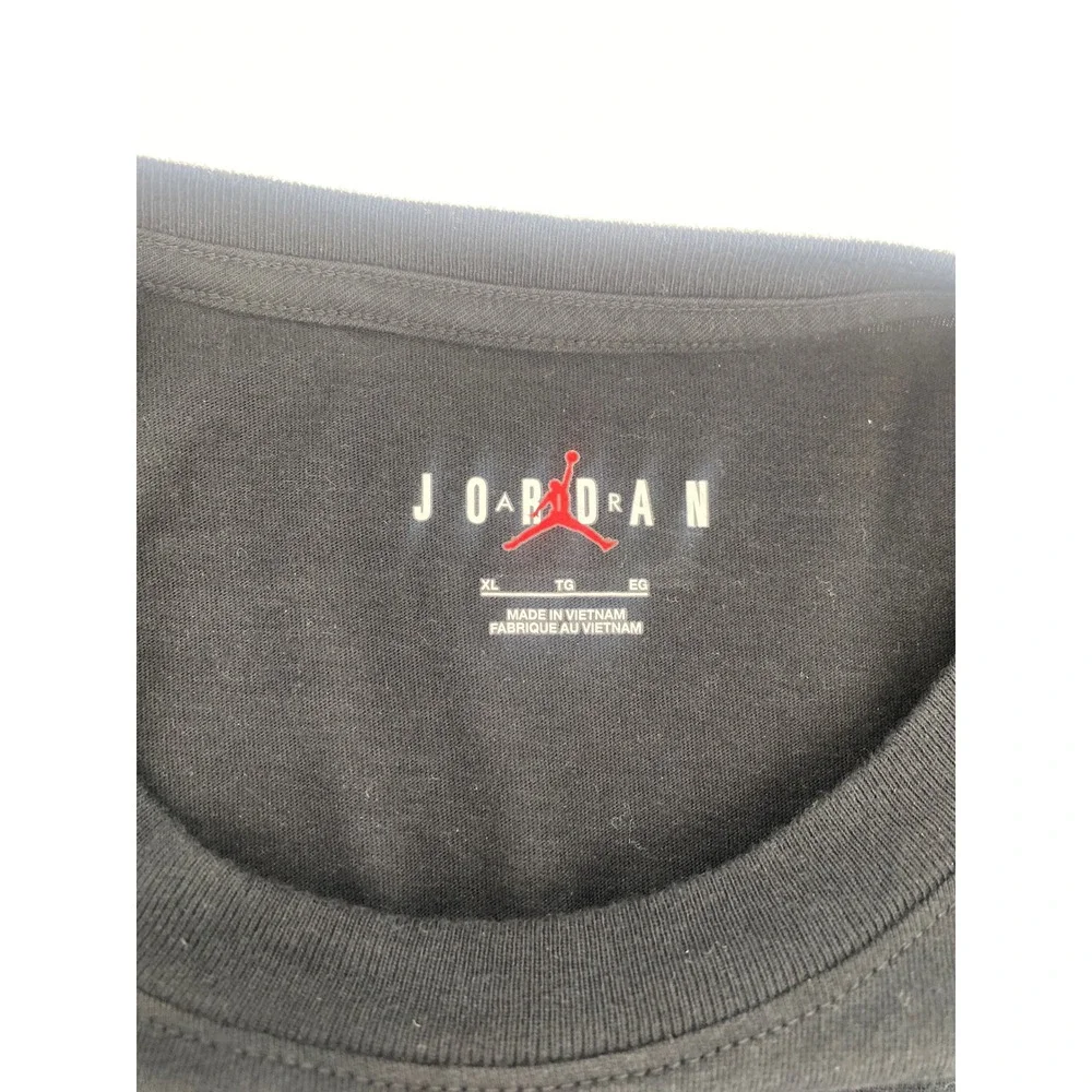 Jordan Graphic T-Shirt XL Black Excellent Plaid Logo Short Sleeve Cotton Tee